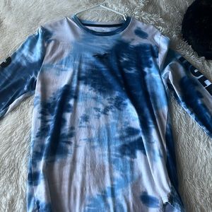 Hollister Tie Dye Blue & White Long Sleeve